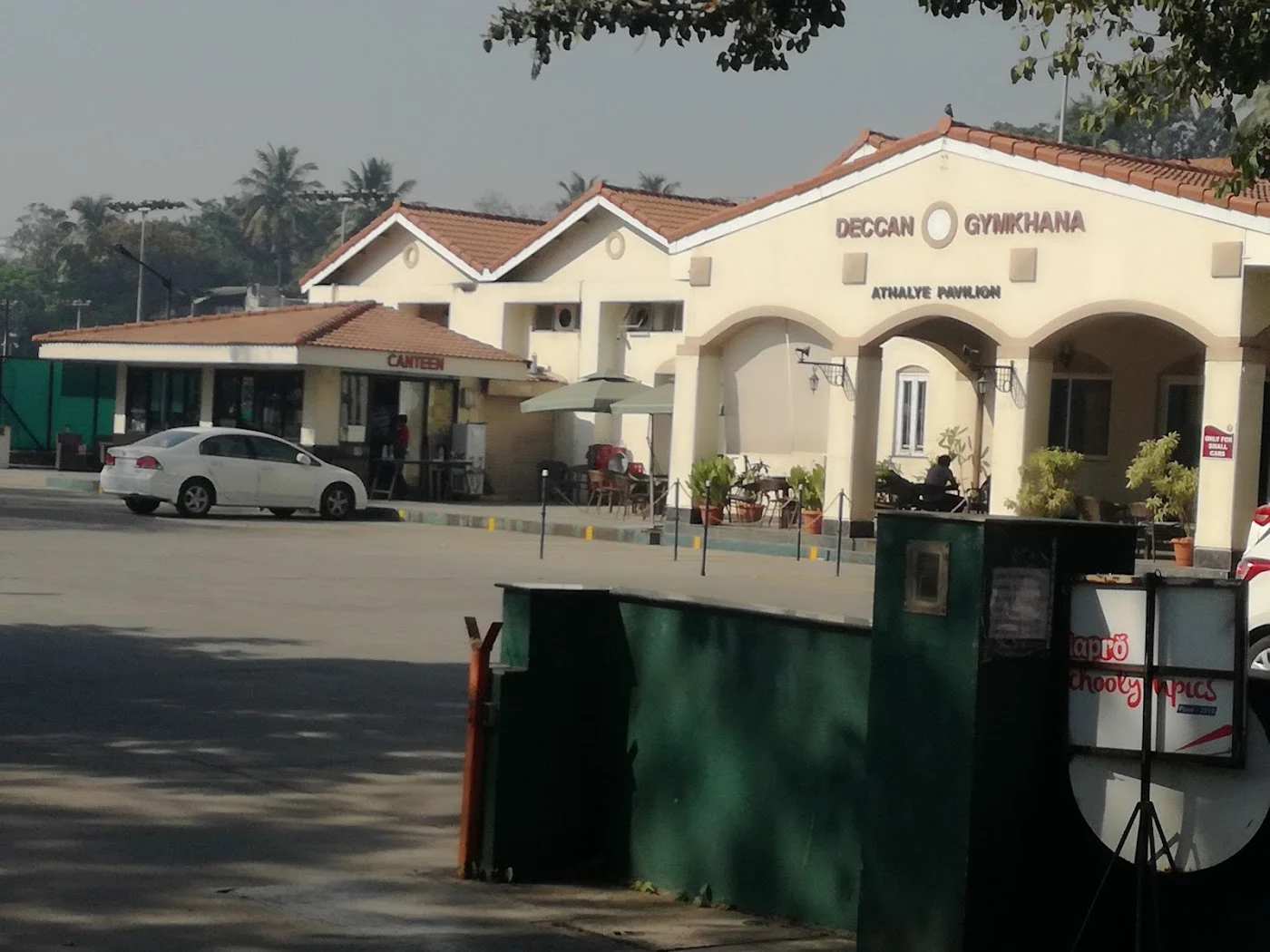 Deccan Gymkhana main building exterior