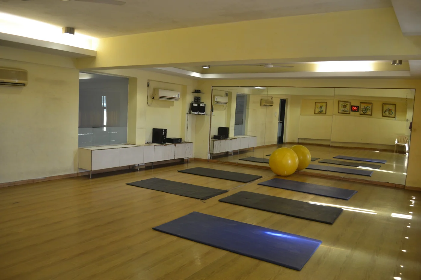 Exercise studio at Indore Tennis Club