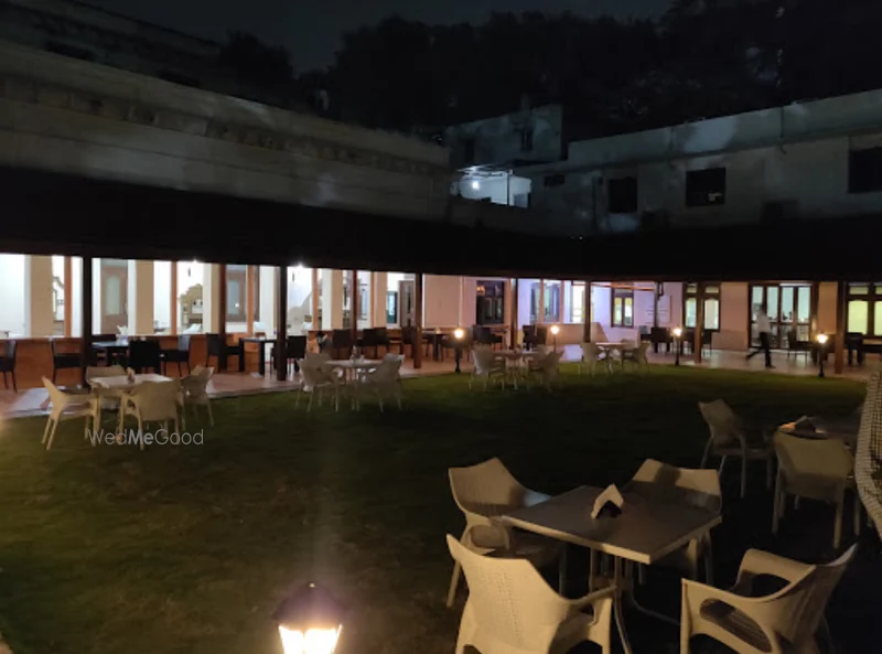Nizam Club Open Lounge Evening Setup