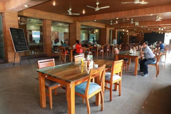 Café dining area — Noida Golf Course
