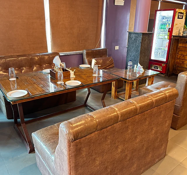 Club Lounge Seating